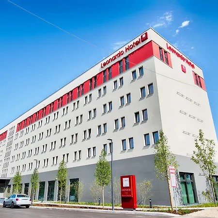 Hotel Leonardo East 4*