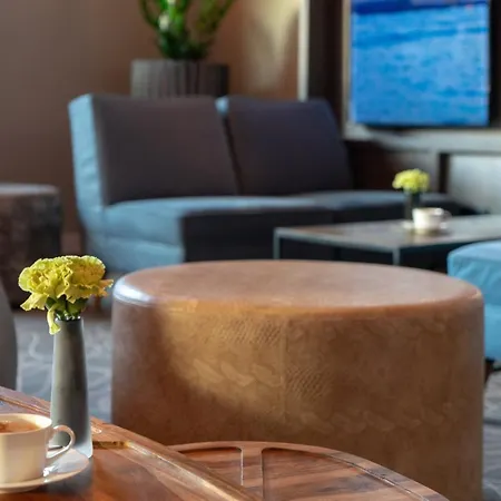 Leonardo East München