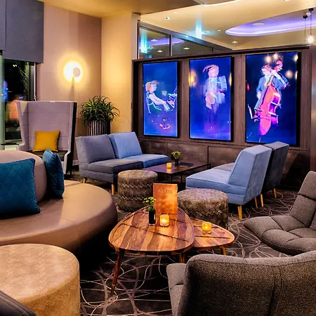 Leonardo East Hotel 4*