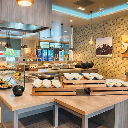 מלון Leonardo East