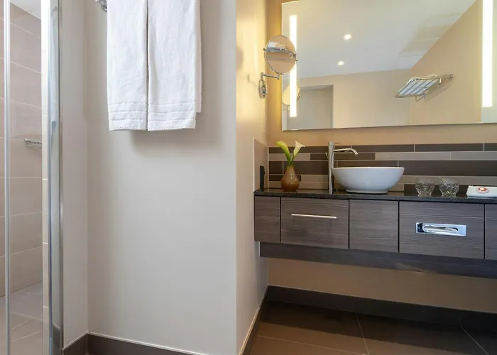 レオナルド シティ イースト ホテル