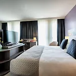 Leonardo East Hotel 4*