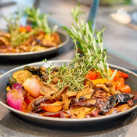 Leonardo East 4* München