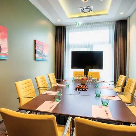 Leonardo East 4* Munich