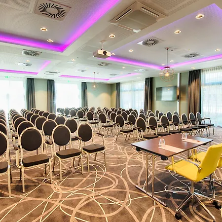 Leonardo East Szálloda 4*