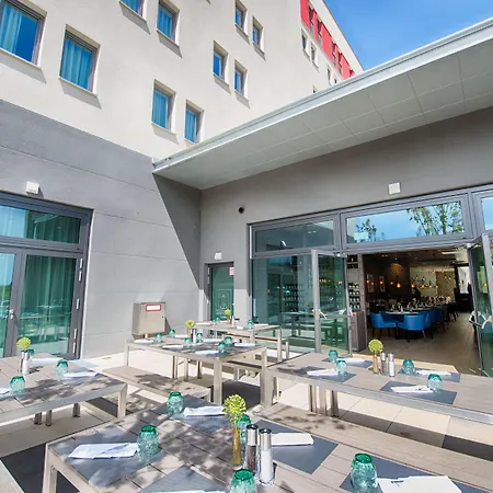 Leonardo East 4* Munich