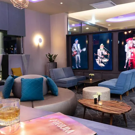 Hotel Leonardo East 4*