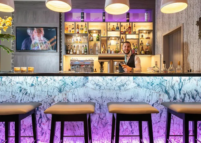 Leonardo East Hotel