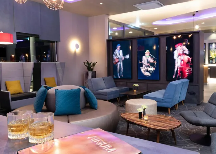 Hotel Leonardo East 4*