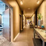 Hotel Leonardo East 4*