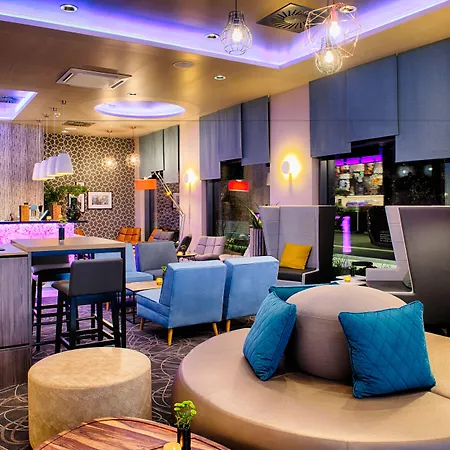 Leonardo East Отель 4*